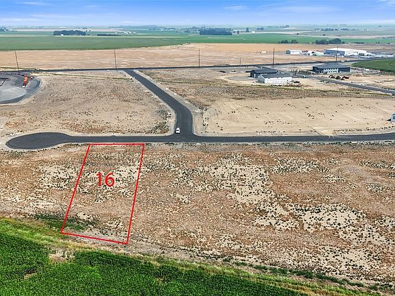 2nd image of 205 Legacy Lane