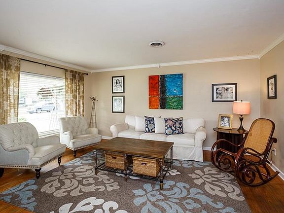 4th image of 1605 Lando Ln