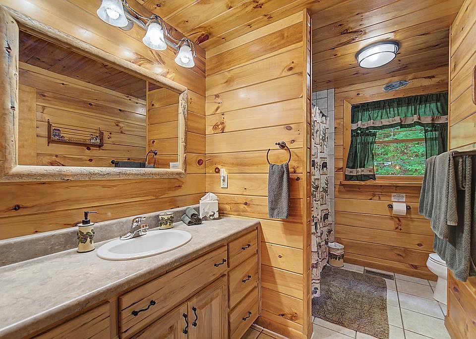 22nd image of 453 Macs Mountain Retreat Ln