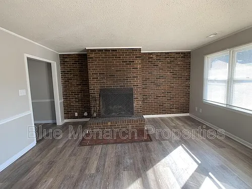 221 Welch Ave #B Photo 1