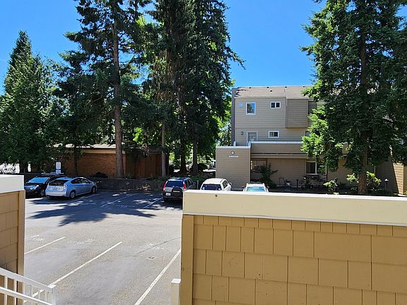 3rd image of 11717 93rd Ave NE #A-1