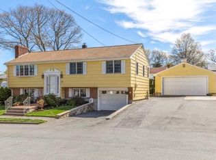 16 Brentwood Dr, Peabody, MA 01960