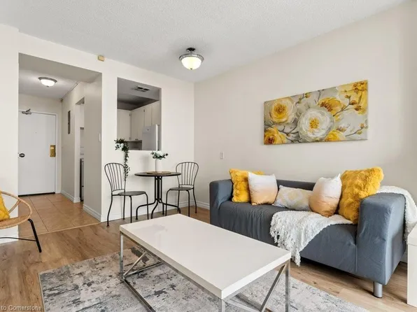 150 Charlton Ave E #1803, Hamilton, ON L8N 3X3