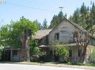 114 W Main St, Mitchell, OR 97750
