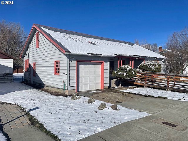 2nd image of 350 S Main St