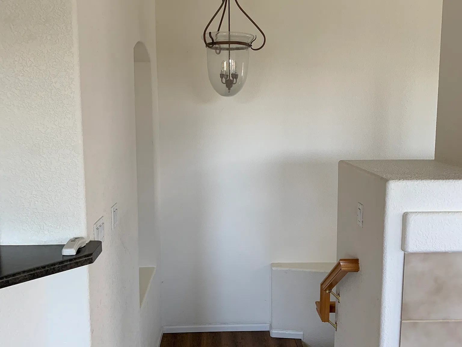 2 bed, 1422 sqft, $2,200 — Photo 4