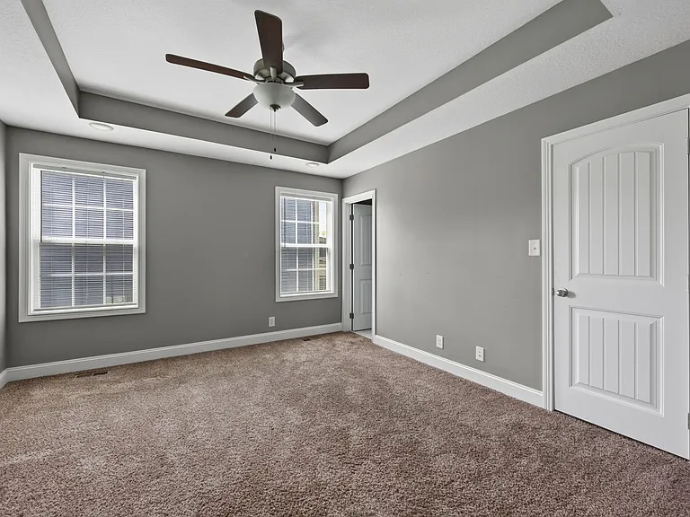 207 Geneva Ln — Photo 21