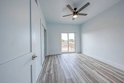3005-3007 Brereton St #3 — Photo 15