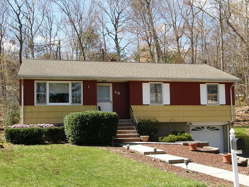 1st image of 48 Ellen Dr