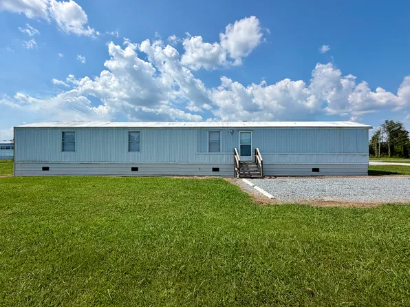 1402 Chicopee Rd, Benson, NC