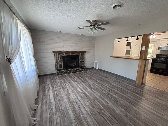 3rd image of 149 Fairmont Blvd