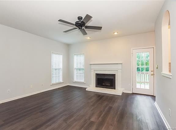 2nd image of 2815 Walcourt Valley Pl