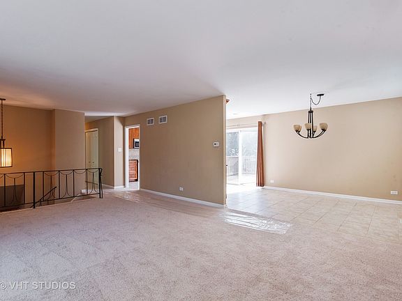 3rd image of 366 King Arthur Ct