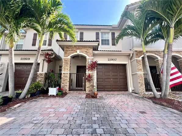 21937 SW 93rd Pl, Cutler Bay, FL 33190