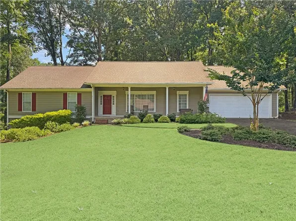 2251 Stag Run, Suwanee, GA 30024