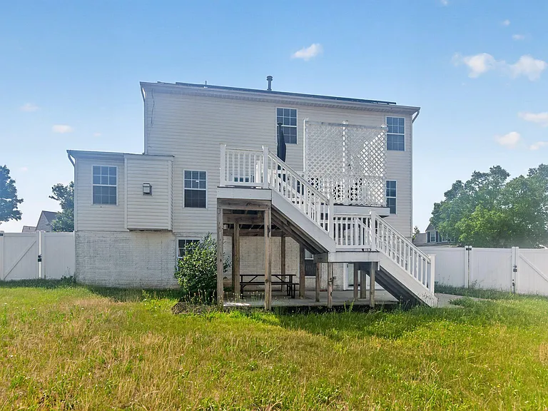 4315 Castletower Ct — Photo 24