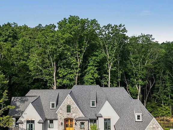 2nd image of 5047 Amethyst Rd