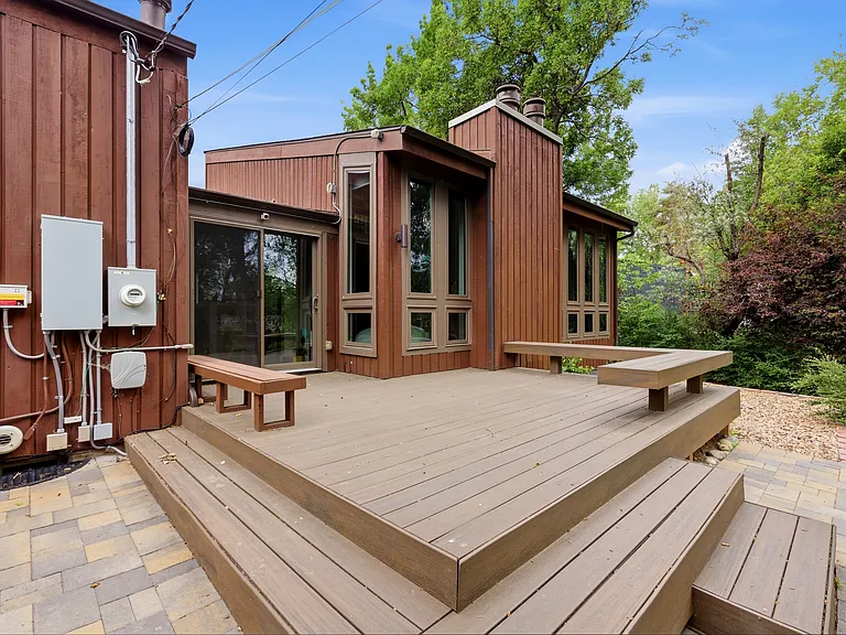 W 29th Ave — Photo 30
