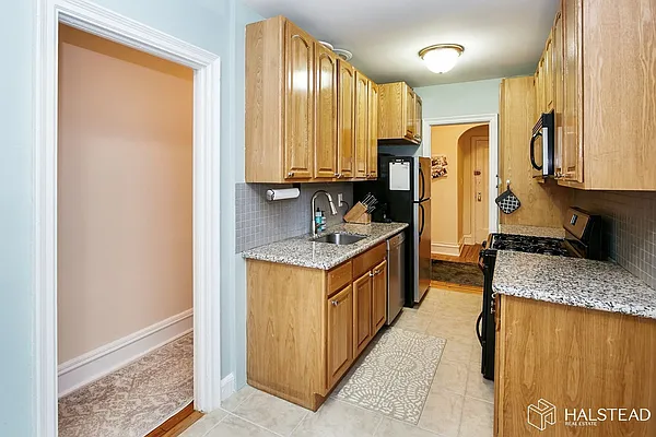 Sold by Halstead Real Estate | media 6