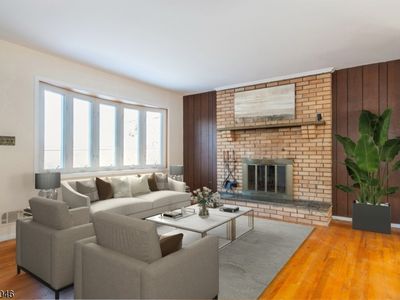 30 Holiday Dr, Hopatcong, NJ, 07843