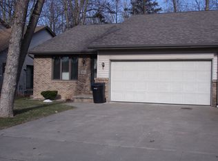 62 Valerie Dr, Appleton, WI 54915