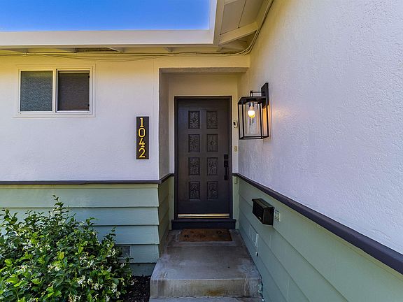 5th image of 1042 Nielsen Ln
