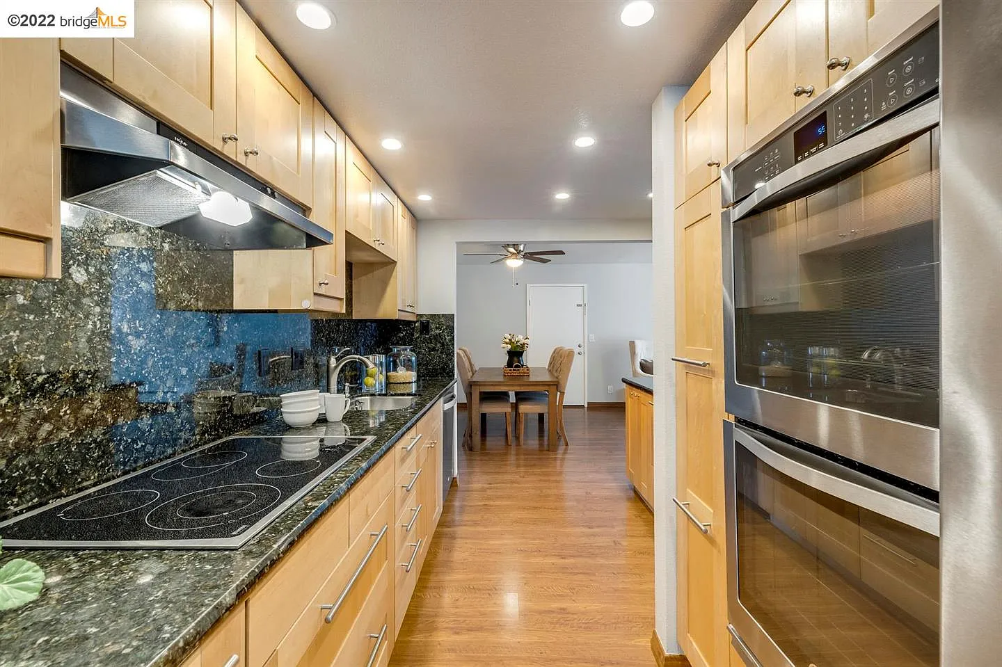 3 bed, 1694 sqft, $3,950 — Photo 4