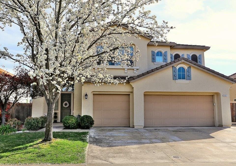 1st image of 1912 Monterey Pines Dr