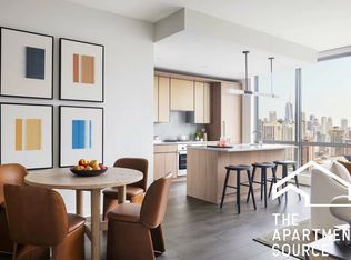 164 N Peoria St #1.5, Chicago, IL 60607