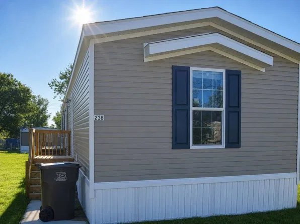 2330 Milton Ave #26, Albert Lea, MN 56007
