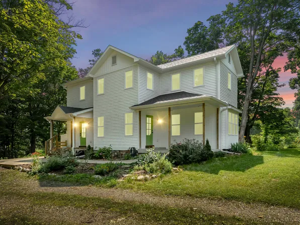 10544 E De Ave, Richland, MI 49083