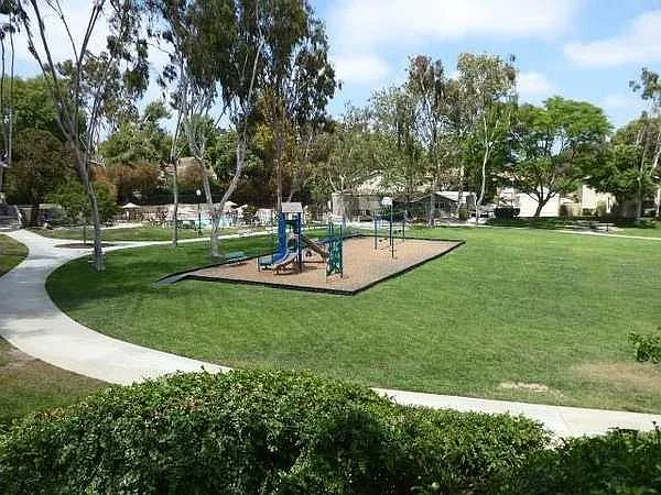 7825 Camino Glorita — Photo 11