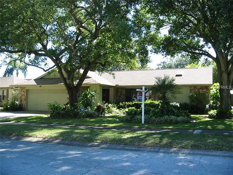1st image of 48 Crane Dr