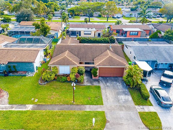2nd image of 9570 NW 24th St