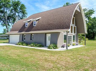 308 N Myrtle St, Beecher City, IL 62414