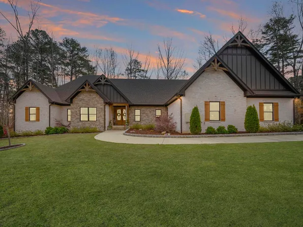 8899 Sharit Dairy Rd, Gardendale, AL 35071