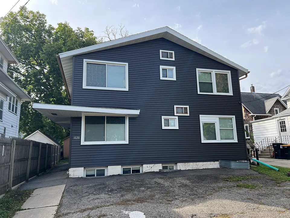 1020 W Center St #3