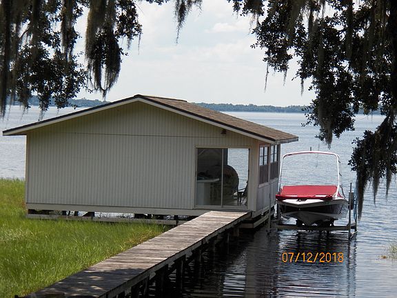 2nd image of 12624 Lakeshore Dr