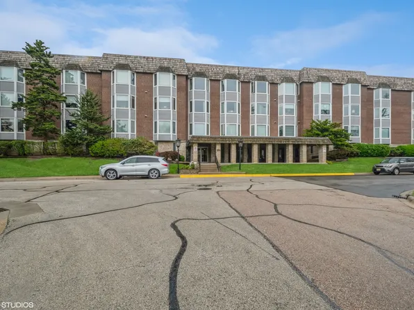 2400 Archbury Ln APT 3E, Park Ridge, IL 60068