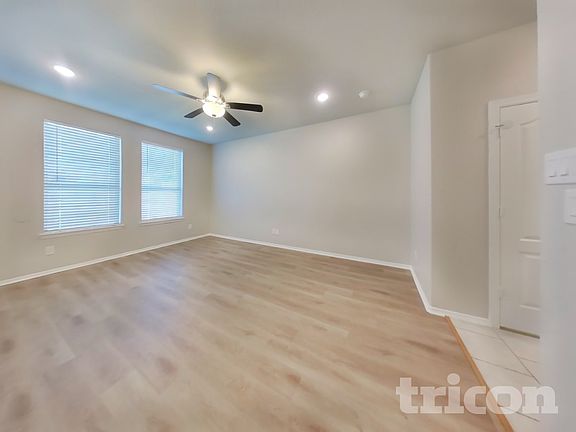 2nd image of 40807 Mostyn Hill Dr