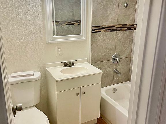 3rd image of 1416 F St #8