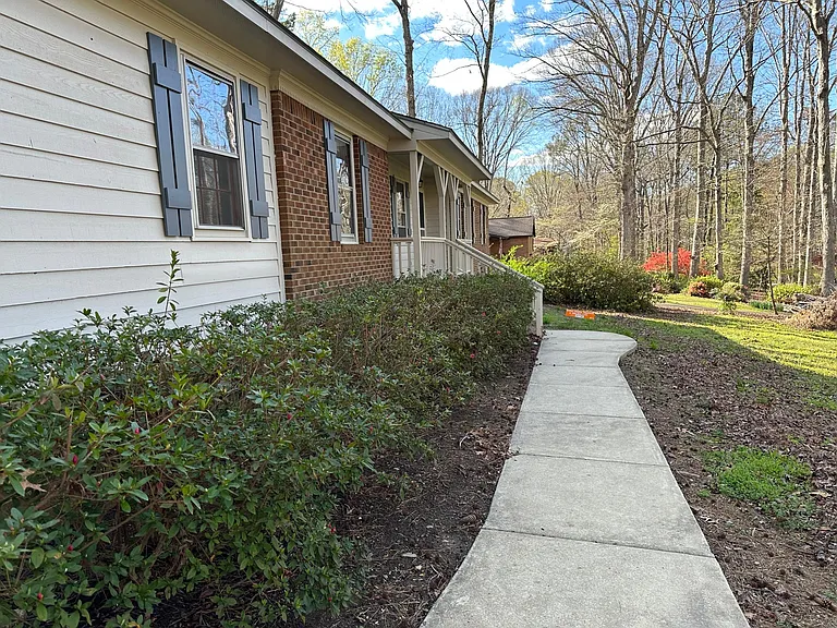 144 Fern Forest Dr — Photo 3