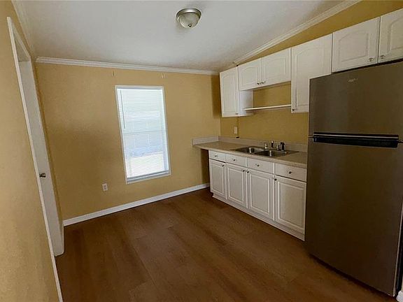 4th image of 19112 Iverson Rd