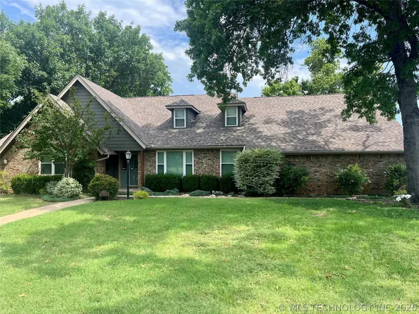 2995 E 56th Pl, Tulsa, OK 74105