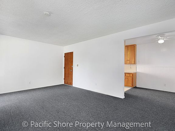 5th image of 889 Victor Ave APT 1