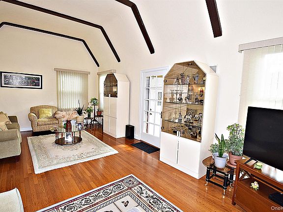 5th image of 24903 Rushmore Terrace