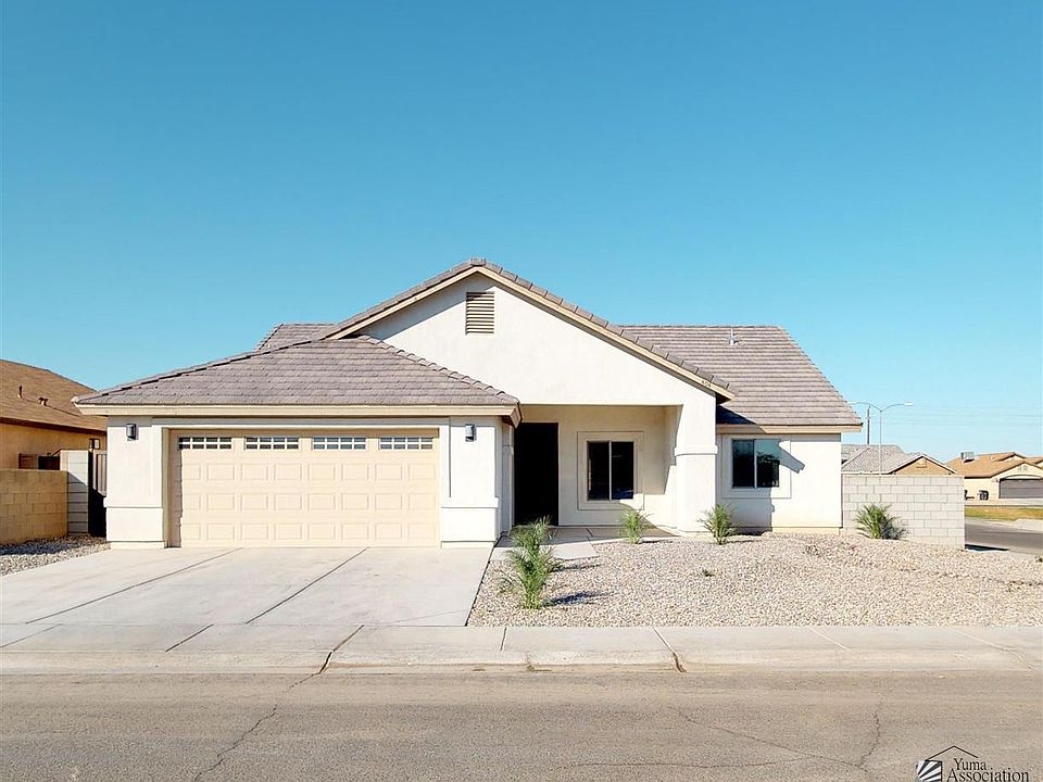 1st image of 404 N Gonzalez Dr
