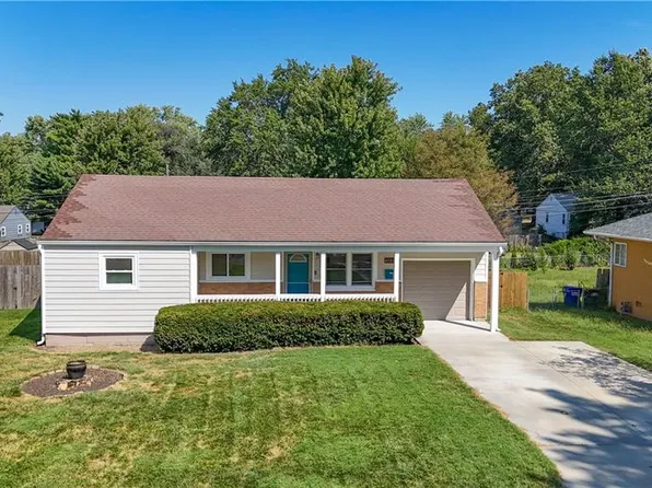 6320 W 82nd St, Overland Park, KS 66204
