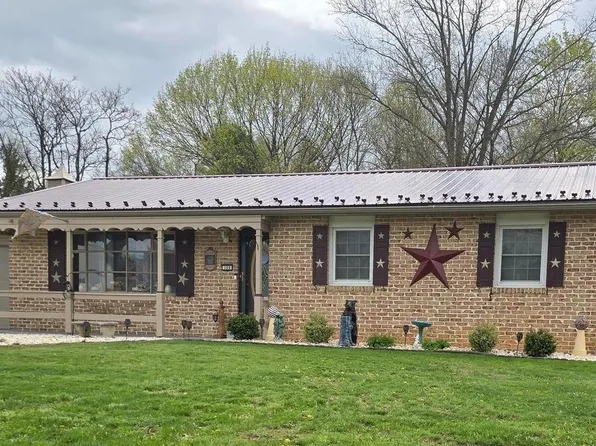 109 Sycamore Dr, Mount Holly Springs, PA 17065