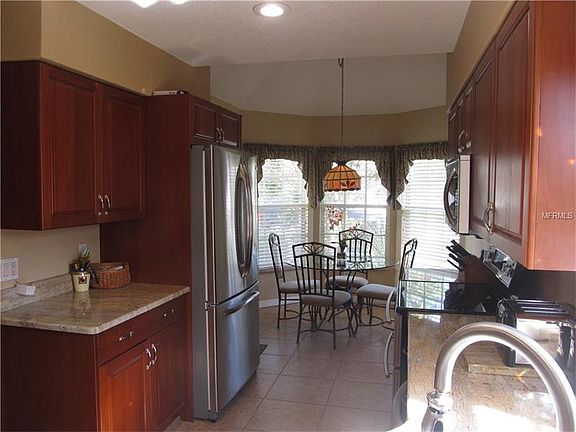 3rd image of 5023 Southern Pine Cir